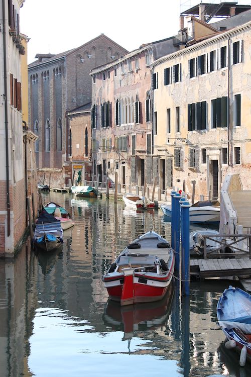 How-to-paint-venice-in-acrylic-reference-photo