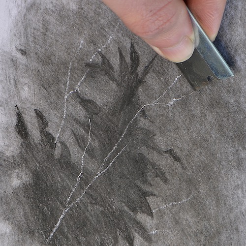 how-to-create-texture-with-charcoal-Scratch-02