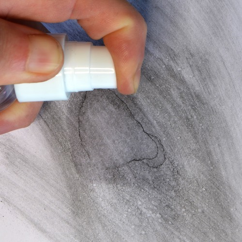 how-to-create-texture-with-charcoal-Spray-03